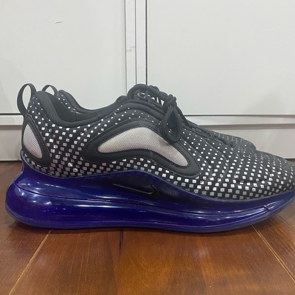 Nike Air Max 720 “Pixel Gradient” - Picture 4 of 5